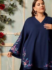 Mulvari Plus Floral Embroidery High Low Top & Trousers Set - Navy Blue - View 3