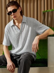 Manfinity NXTstreet Loose Fit Men's Striped Print Short Sleeve Casual Polo Shirt - Light Grey - View 1