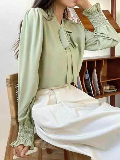 DAZY タイネック シール フラウンススリーブ ブラウス