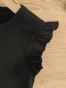 SHEIN Young Girl Ruffle Trim Top & Heart Print Belted Shorts - Black and White - View 4