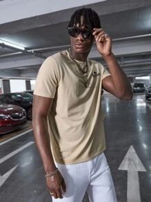 Manfinity RebelGame Nam Áo thun Bông Bản in hình khẩu hiệu & con bướm - Màu Khaki - Xem 2