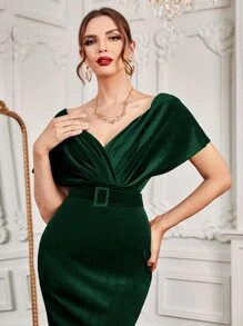 Modelyn Surplice Neck Split Back Belted Velvet Dress - Dark Green - View 3