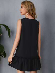 SHEIN 鎖眼領口木耳褶皺邊荷葉邊洋裝 - 黑色 - 查看 2