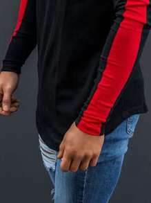 Manfinity Men Contrast Side Seam Raglan Sleeve Curved Hem Tee - Black - View 2