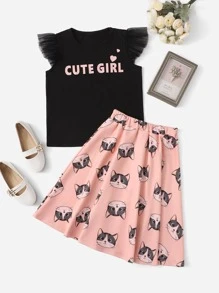 SHEIN 女孩字母圖案荷葉邊上衣和裙子