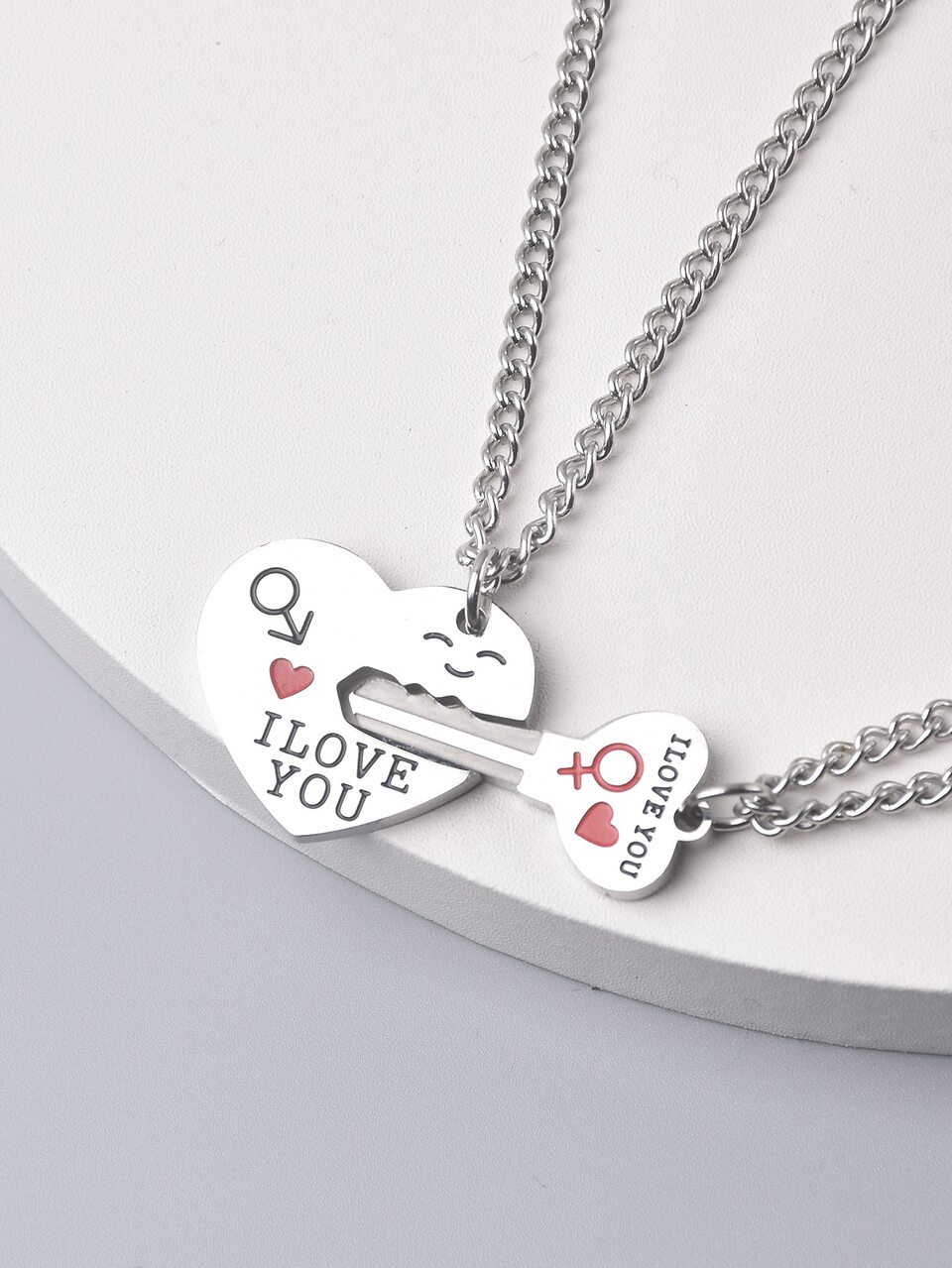 Fashionable and Popular 2pcs Men Key Pendant Necklace Stainless Steel for Jewelry Gift and for a Stylish Look