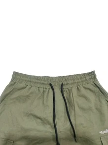 Manfinity Homme Men Letter Graphic Flap Pocket Drawstring Cargo Shorts - Army Green - View 4