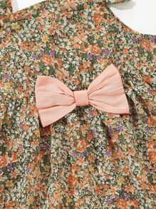 SHEIN 小女童小碎花荷葉邊蝴蝶結上衣和短褲