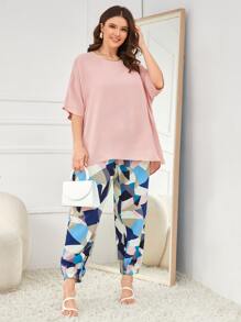 EMERY ROSE Plus Batwing Sleeve Blouse & Geo Print Carrot Trousers - Multicolor - View 1