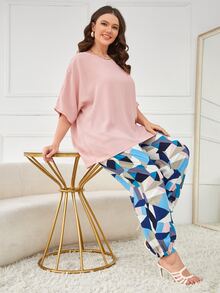 EMERY ROSE Plus Batwing Sleeve Blouse & Geo Print Carrot Trousers - Multicolor - View 4