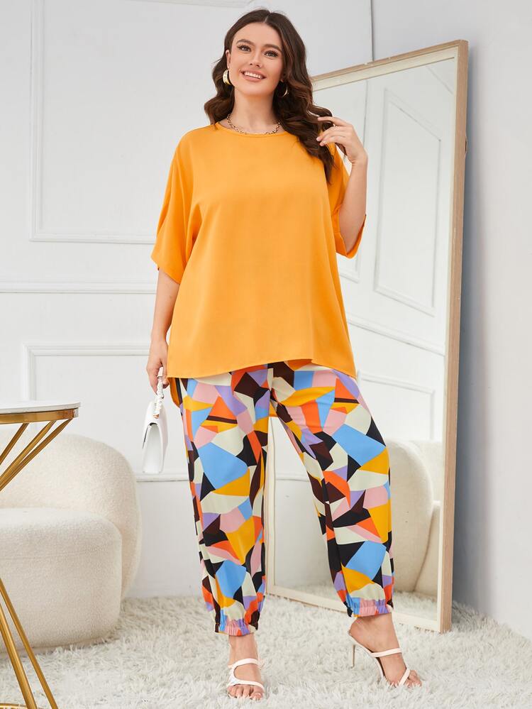 EMERY ROSE Plus Batwing Sleeve Blouse & Geo Print Carrot Trousers - Multicolor - View 3