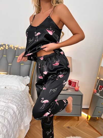 طقم بيجامة حرف مع بطباعة فلامنغو ساتان