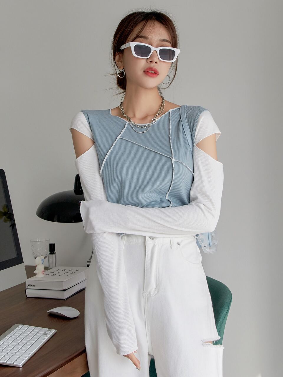Cut Out Topstitching Rib Knit Crop Tee