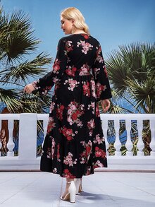 Plus Floral Print Ruffle Hem Dress - Black - View 2