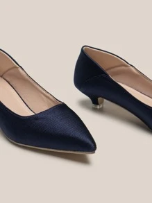 Point Toe Kitten Heeled Court Pumps