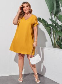 SHEIN LUNE 大碼鏤空v領素色連衣裙 - 芥末黃 - 查看 3