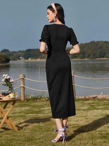 Modelyn 雞心領口珍珠釘珠泡泡袖下擺開叉連衣裙 - 黑色 - 查看 2