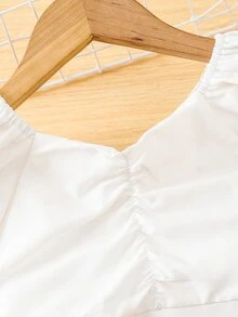 Bộ thời trang bé gái Bất đối xứng Nút Xù Nơ sau Khối Màu Ăn mặc đẹp - Đỏ và trắng - Xem 5