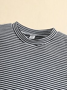 嬰兒條紋圖案小高領T恤和短褲 - 彩色 - 查看 3