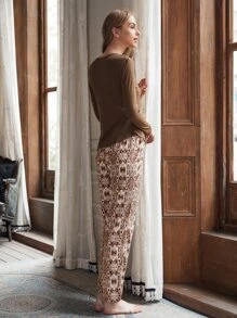 半排扣V領幾何印花睡衣套裝 - 彩色 - 查看 2