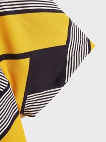 Manfinity Men Drop Shoulder Geo Print Colourblock Shirt - Multicolor - View 4