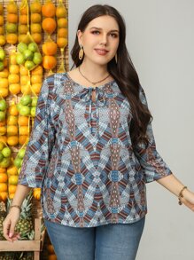 SHEIN LUNE Camiseta de cuello con cordón de manga raglán con estampado de rombo y cheurón - Multicolor - Ver 1