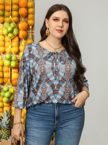 SHEIN LUNE Camiseta de cuello con cordón de manga raglán con estampado de rombo y cheurón - Multicolor - Ver 3
