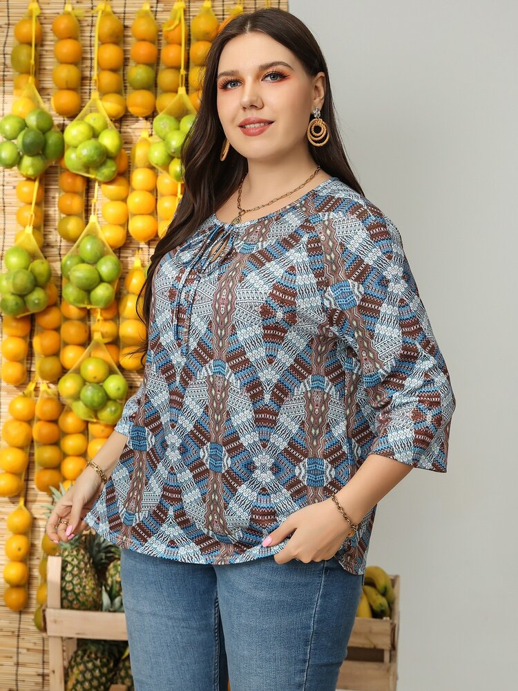 SHEIN LUNE Camiseta de cuello con cordón de manga raglán con estampado de rombo y cheurón - Multicolor - Añade 6