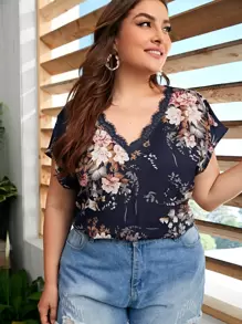 SHEIN 加蕾絲花邊花卉上衣 - 彩色 - 查看 1