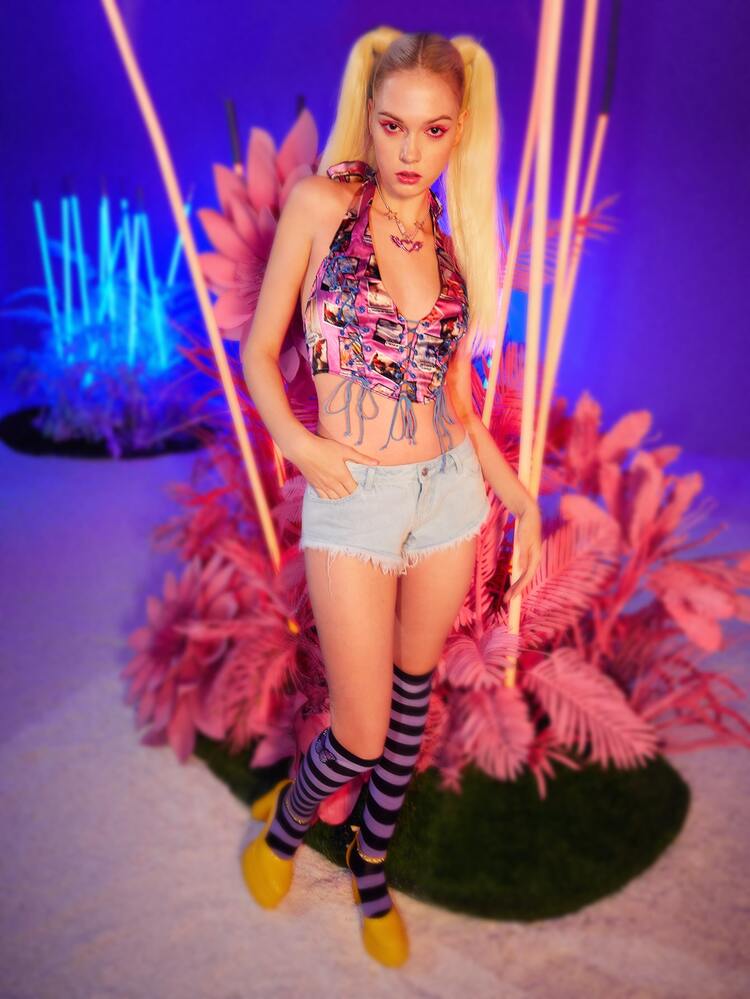 SHEIN Unity Figure Graphic Lace Up Detail Open Back Crop Halter Top - Multicolor - View 4