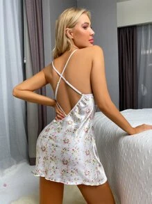 Kawaii Romwe X Gabiciamp Ditsy 花卉对比蕾丝娃娃装内衣连衣裙和丁字裤