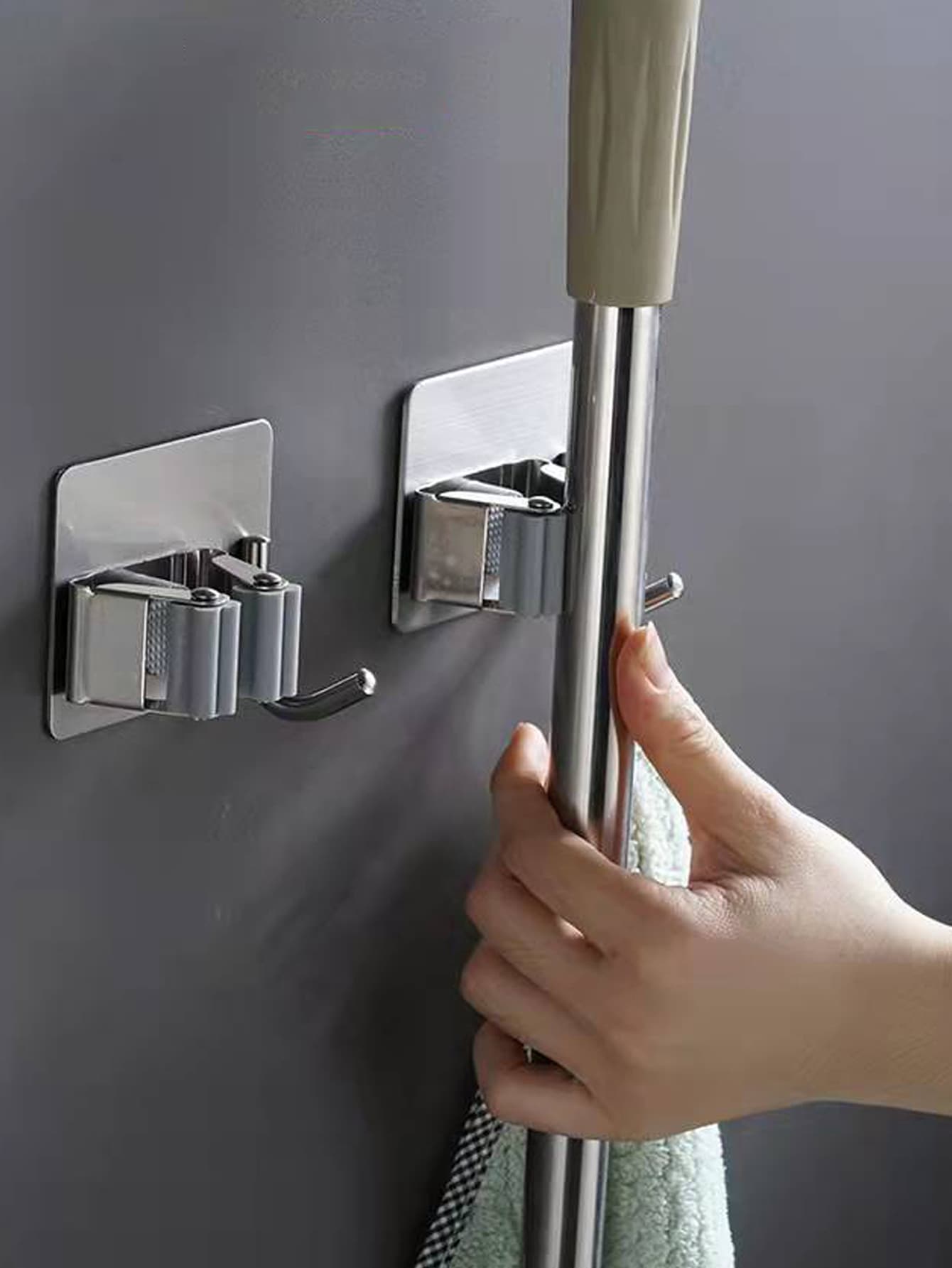 1入組粘性多用途掛鉤壁掛式拖把收納架刷子掃帚掛鉤廚房浴室強力掛鉤 - 銀色 - 查看 1