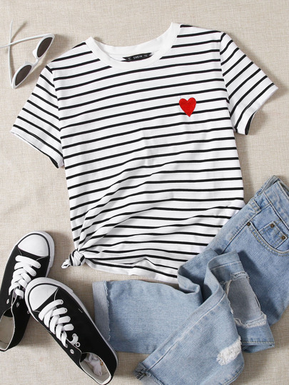 SHEIN EZwear T-shirt avec détails de broderie cœur rayé, été