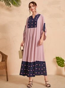 Al Najma 幾何肩部和下擺缺口V領捲邊袖洋裝 - 藕粉色 - 查看 2