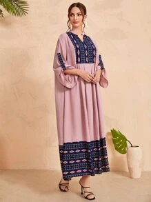 Al Najma 幾何肩部和下擺缺口V領捲邊袖洋裝 - 藕粉色 - 查看 4