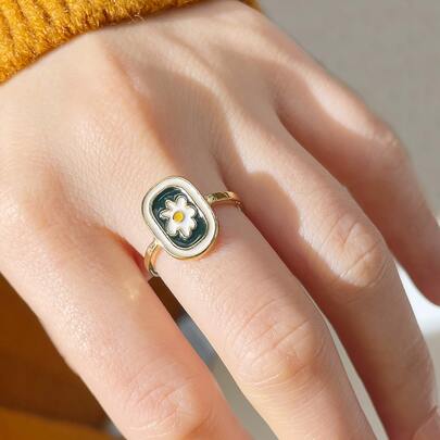 Flower Detail Ring