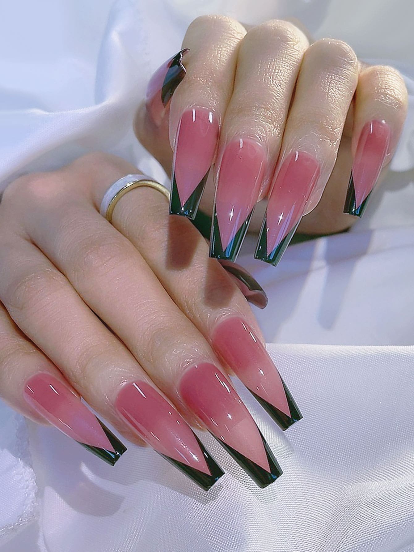 24入組法式假指甲和1張織帶和1入組指甲銼 - 紅色 - 查看 1