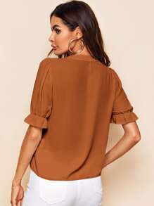 SHEIN Clasi 繫帶領荷葉邊袖素色上衣 - 棕色 - 查看 2