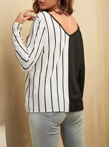 Camiseta con estampado de rayas de dos tonos - Blanco y Negro - Ver 2
