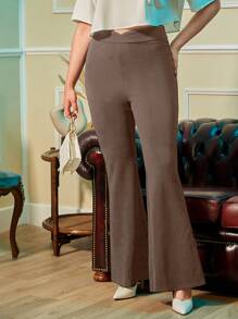SHEIN Privé Plus Solid Flare Leg Trousers - Mocha Brown - View 4