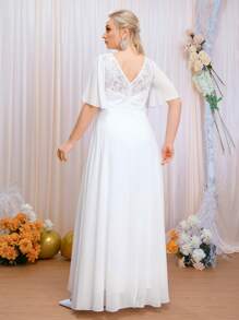 SHEIN Belle 大碼蝴蝶袖花卉圖案網眼刺繡超長婚紗洋裝