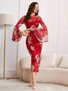 Modelyn Floral Print Bell Sleeve Split Back Dress - Red - View 1