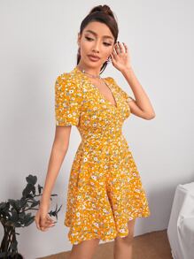 SHEIN PETITE V領小碎花連衣裙 - 彩色 - 查看 4