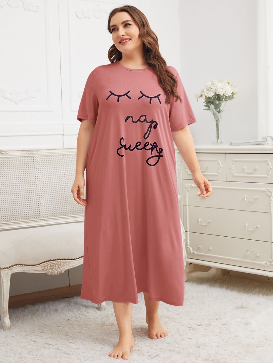 SHEIN Unity Plus Letter Graphic Nightdress - Redwood - View 1