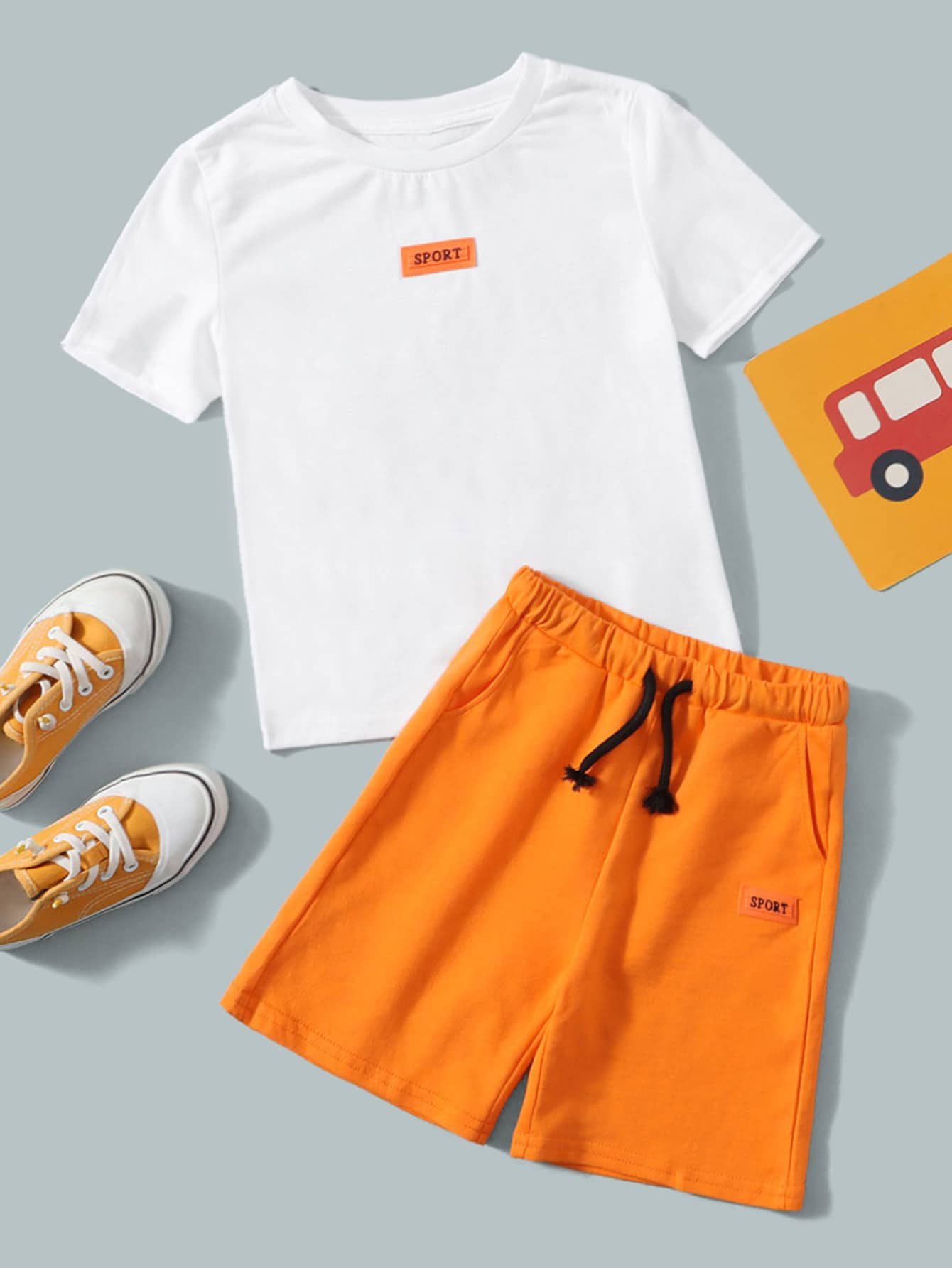 SHEIN Bộ thời trang bé trai Dây kéo Đắp vá Túi Lá thư Thể thao - trắng - Xem 1