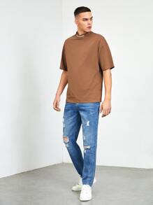 Manfinity VCAY Men Mock Neck Letter Graphic Drop Shoulder Tee - Brown - View 3