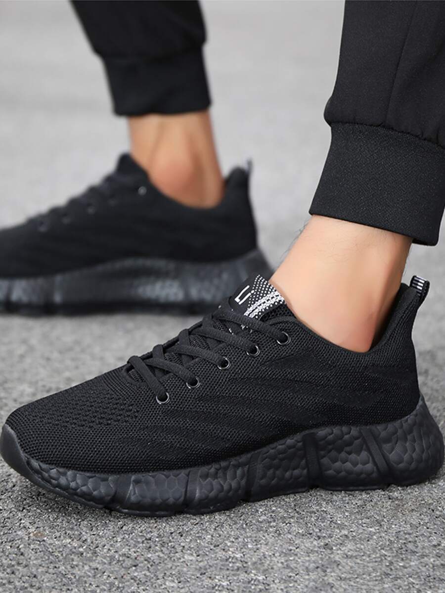 Men Graphic Decor Wide Fit Running Shoes - Black - View 1