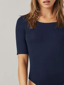 SHEIN BASICS 圓領純色修身連體衣