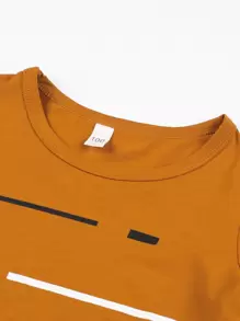 SHEIN Explorewe Bộ 2 chiếc áo thun ngắn tay và quần short in hình học cho bé trai, trang phục thường ngày thoải mái cho các môn thể thao ngoài trời, đi học, mặc hàng ngày - Nhiều màu - Xem 5