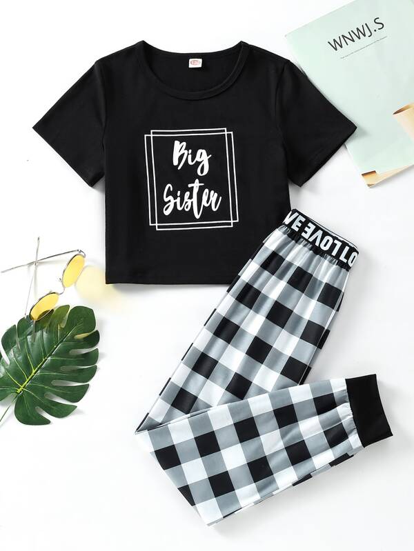 Girls Letter Graphic Tee & Buffalo Plaid Trousers PJ Set